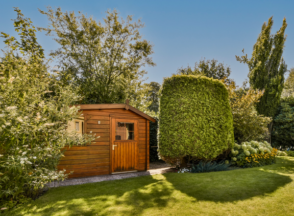 Pent Roof vs. Apex Roof: Choosing the Best Option for Your Shed