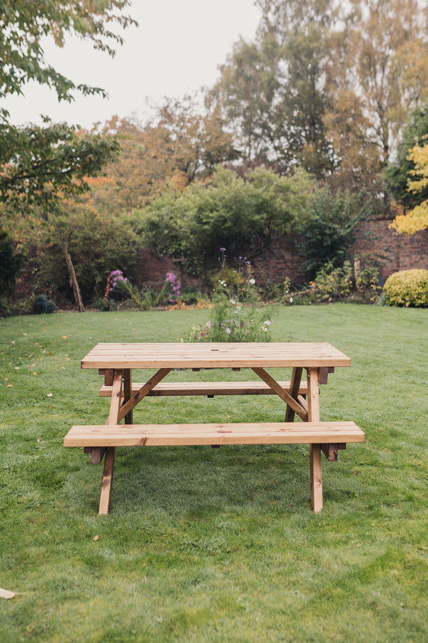 Valley Picnic Table - 6 and 8 Seater