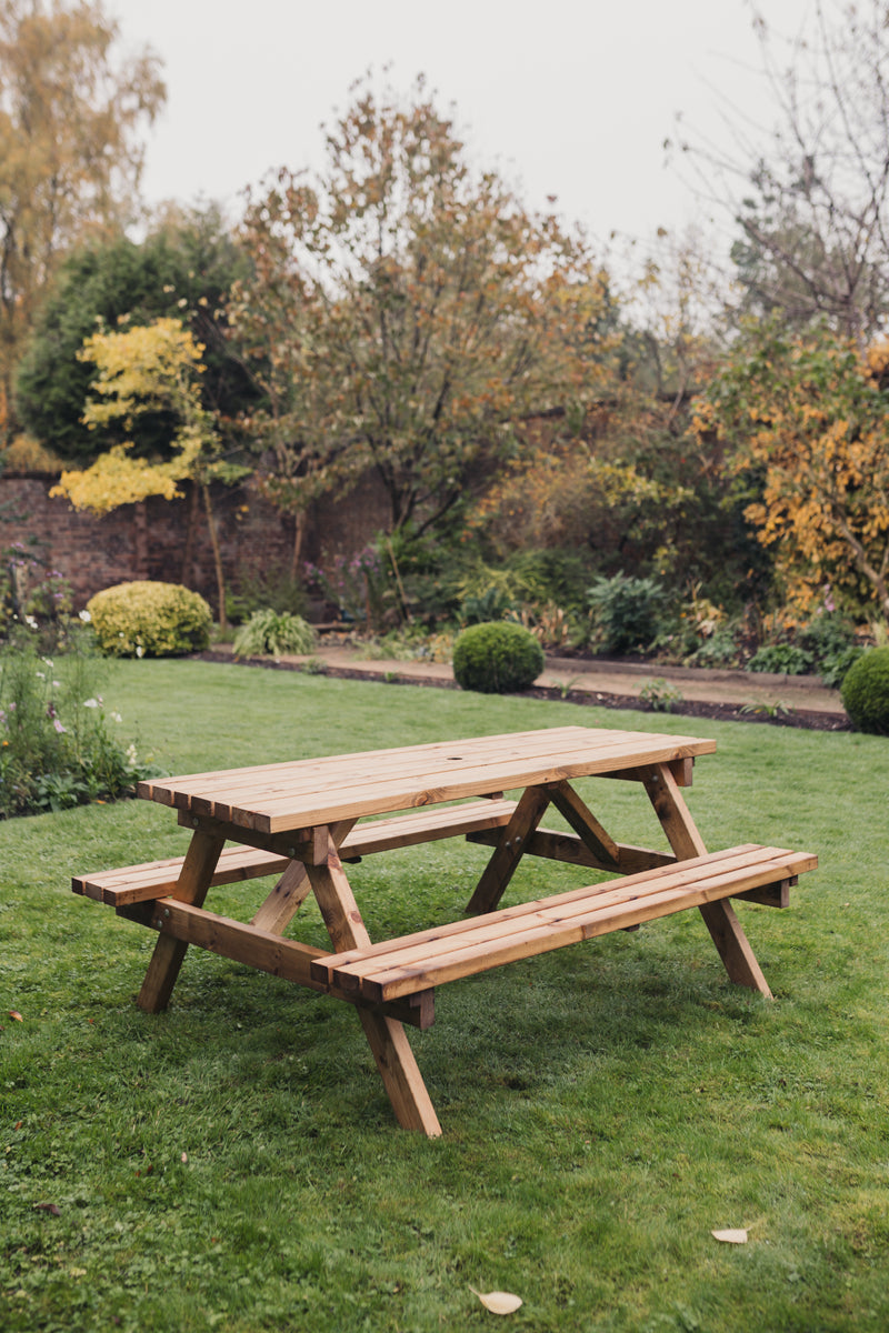 Valley Picnic Table - 6 and 8 Seater